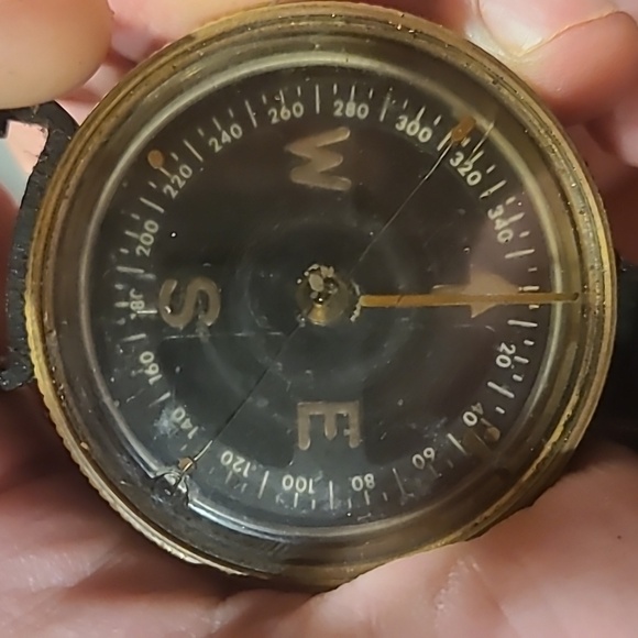 Compass - Picture 3 of 3